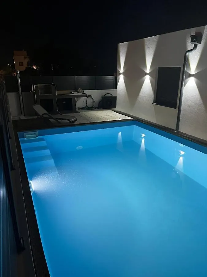 Poolhouse Flip Flop - Mit Privatem Pool Villa Vir