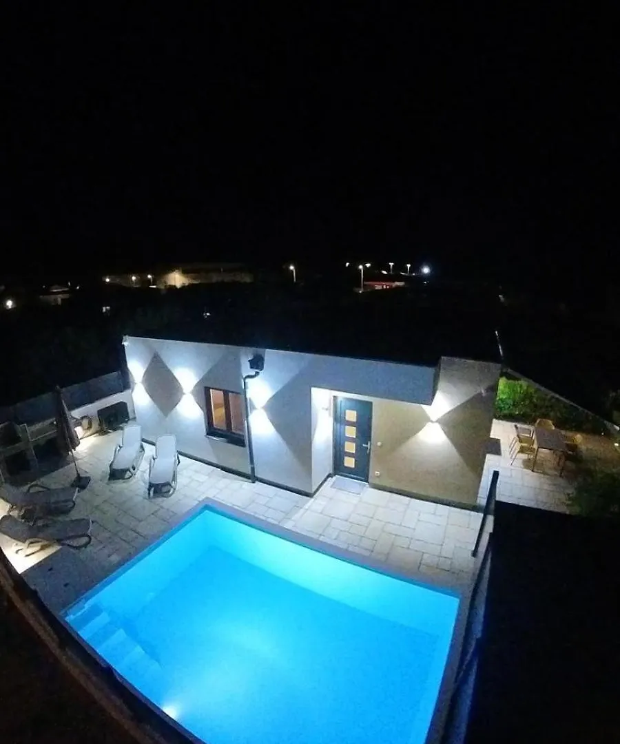 Poolhouse Flip Flop - Mit Privatem Pool Villa Vir 0*,